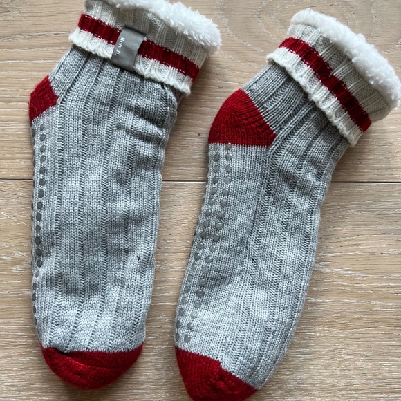 Bench Women’s Slipper Socks, OS, NWOT - Picture 1 of 3